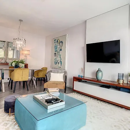 Indigo By Atlantic Holiday Apartment *